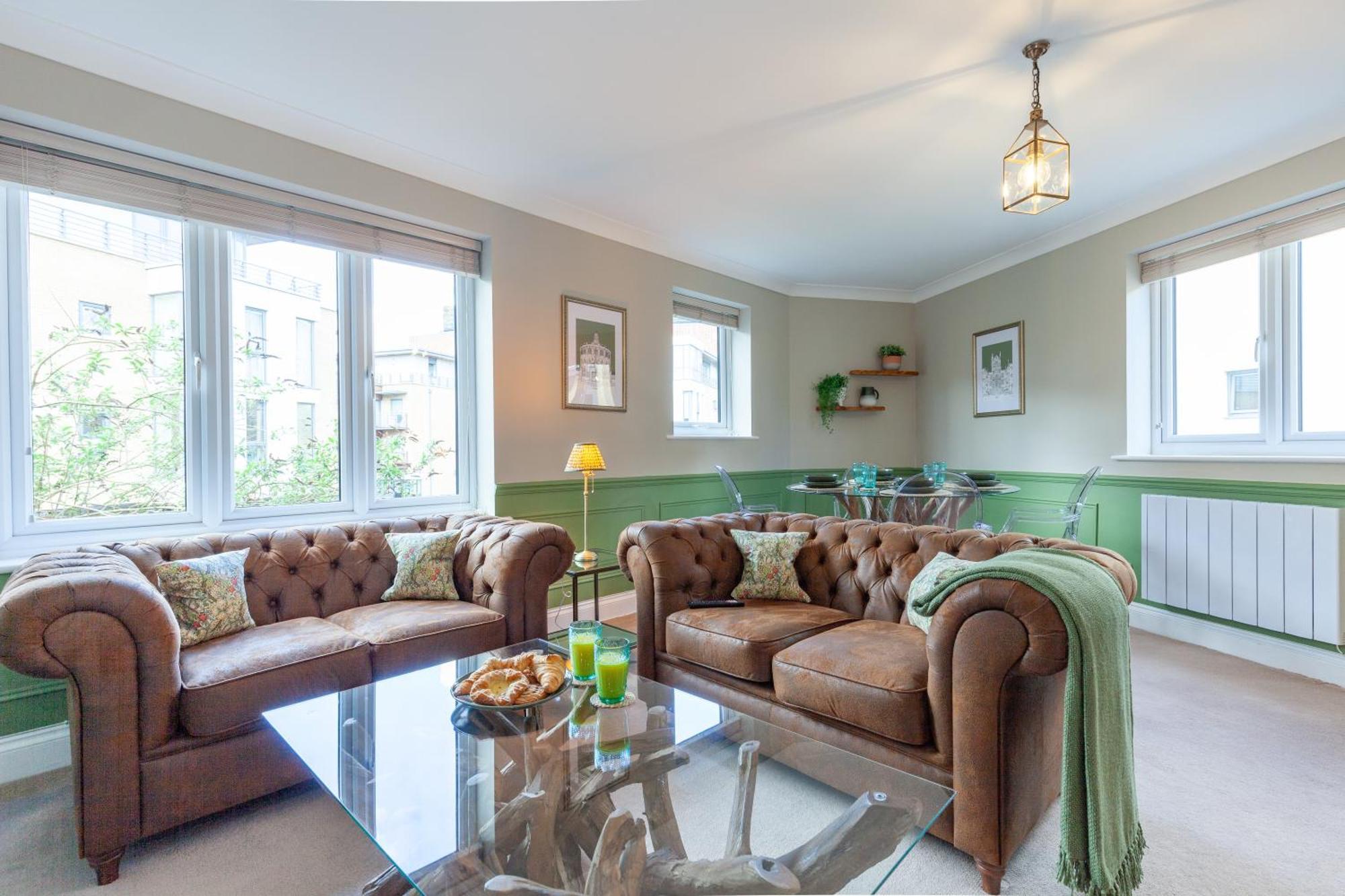 A Gem Nestled In The Heart Of Oxford With Parking! Apartment Exterior photo