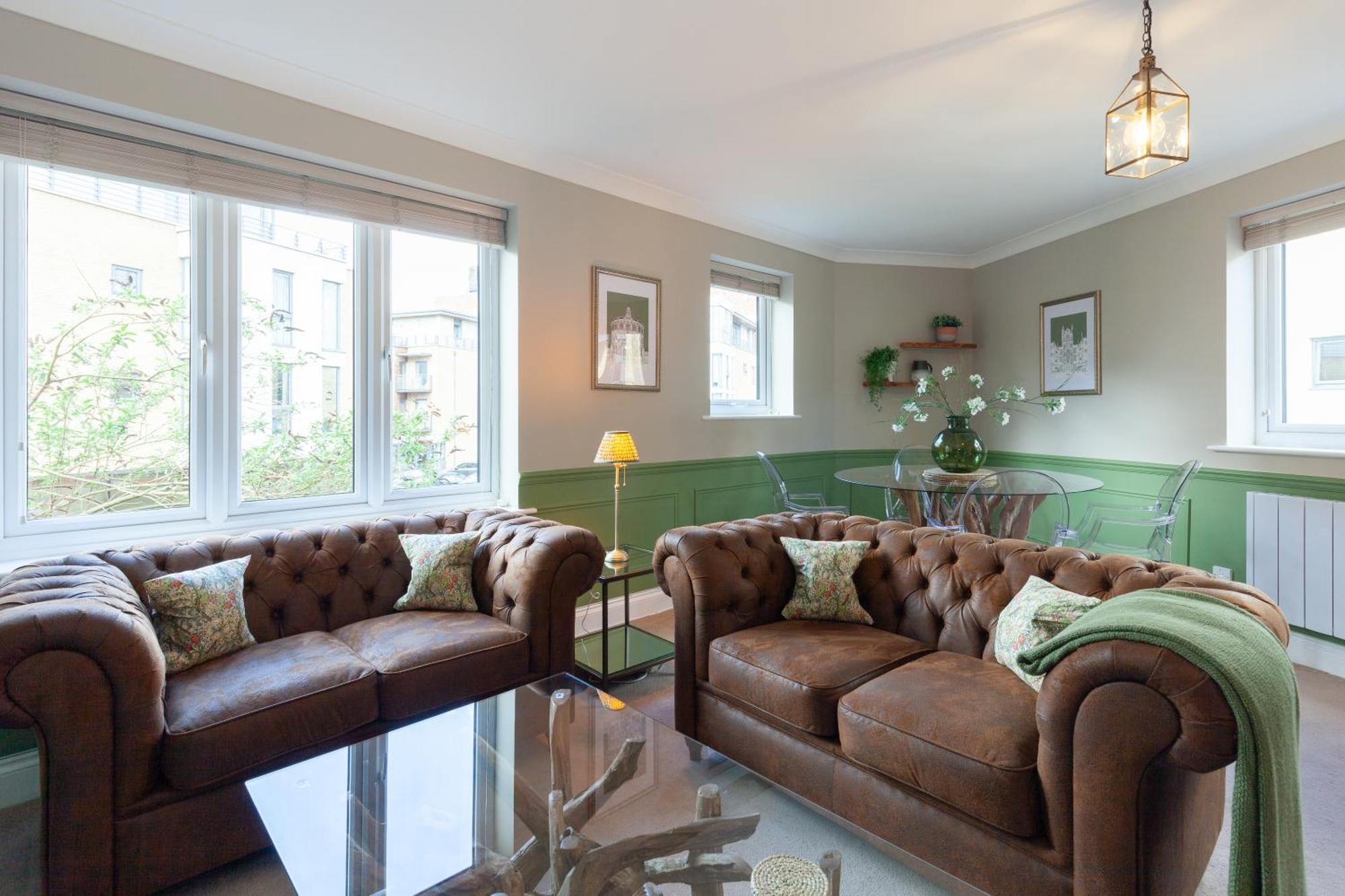 A Gem Nestled In The Heart Of Oxford With Parking! Apartment Exterior photo