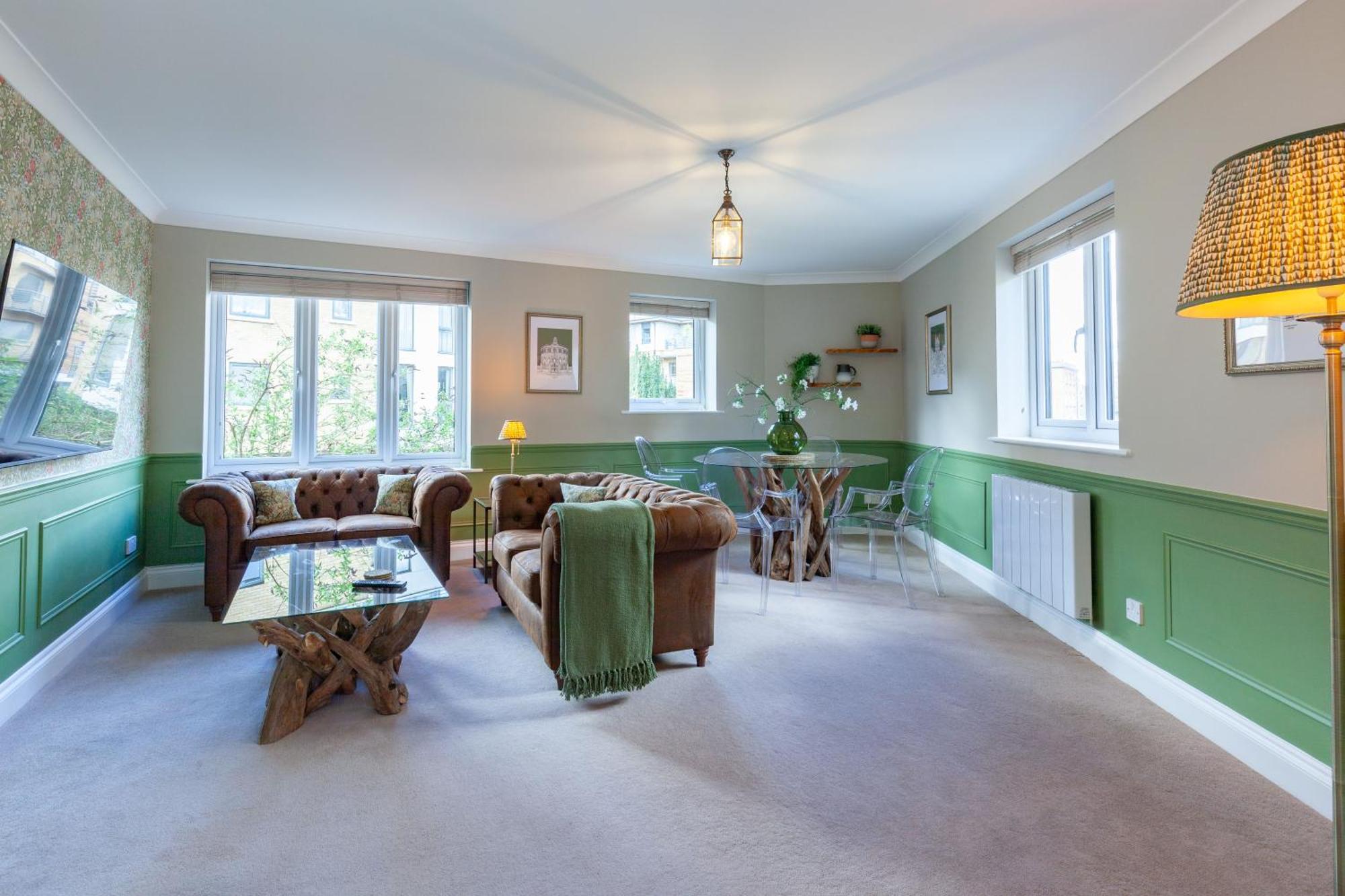 A Gem Nestled In The Heart Of Oxford With Parking! Apartment Exterior photo