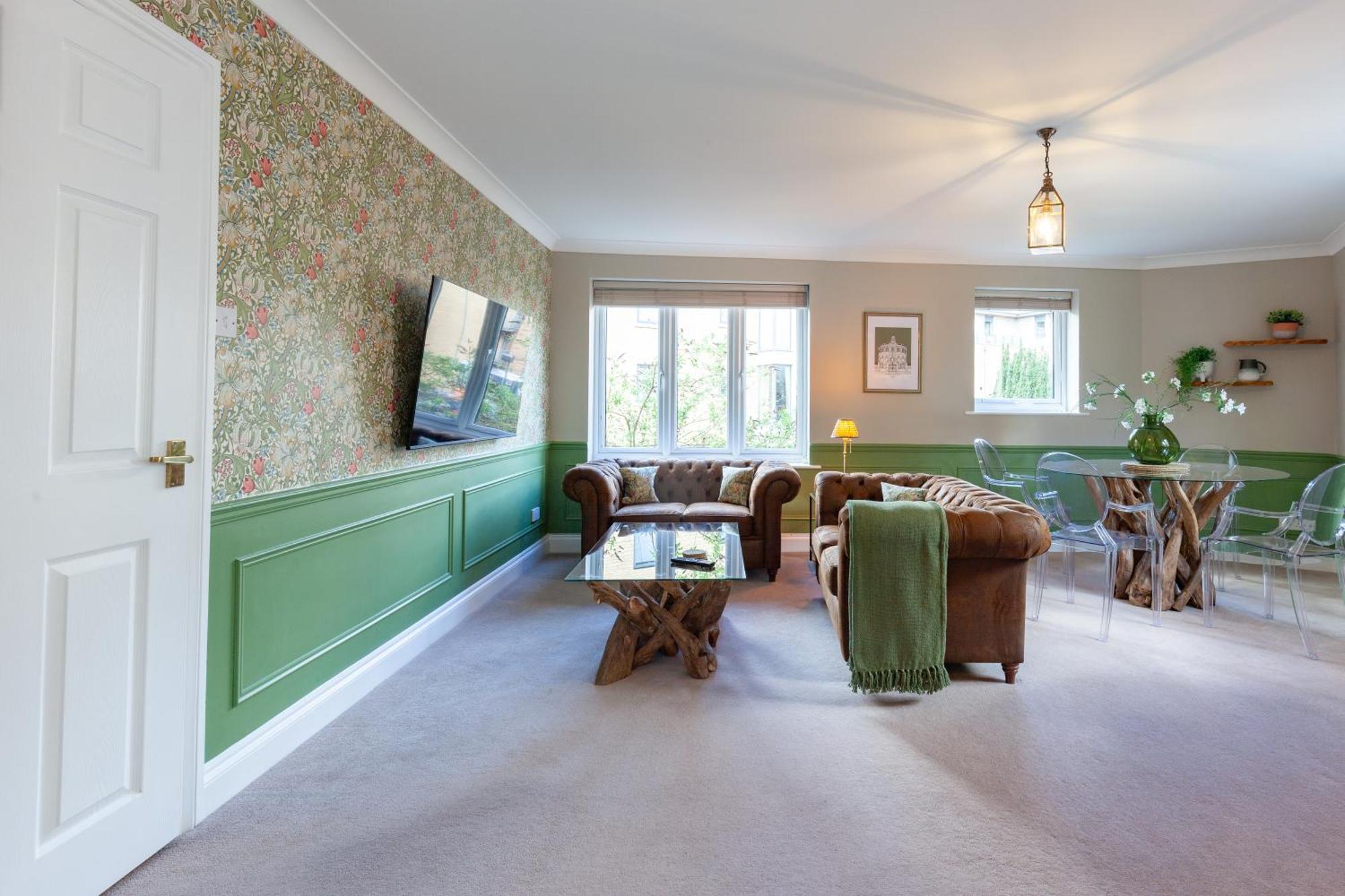 A Gem Nestled In The Heart Of Oxford With Parking! Apartment Exterior photo