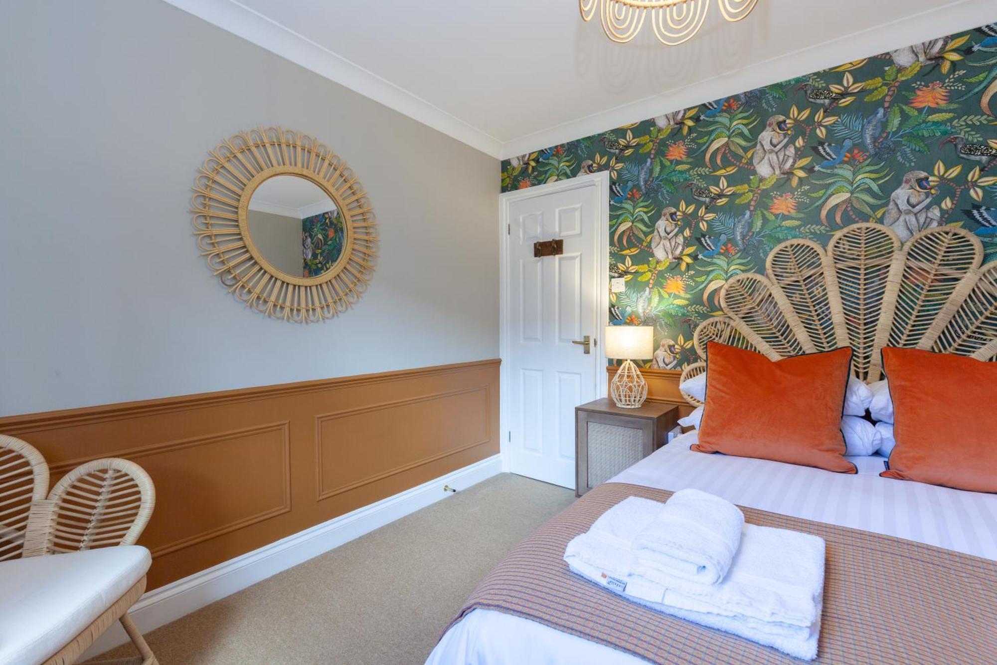 A Gem Nestled In The Heart Of Oxford With Parking! Apartment Exterior photo